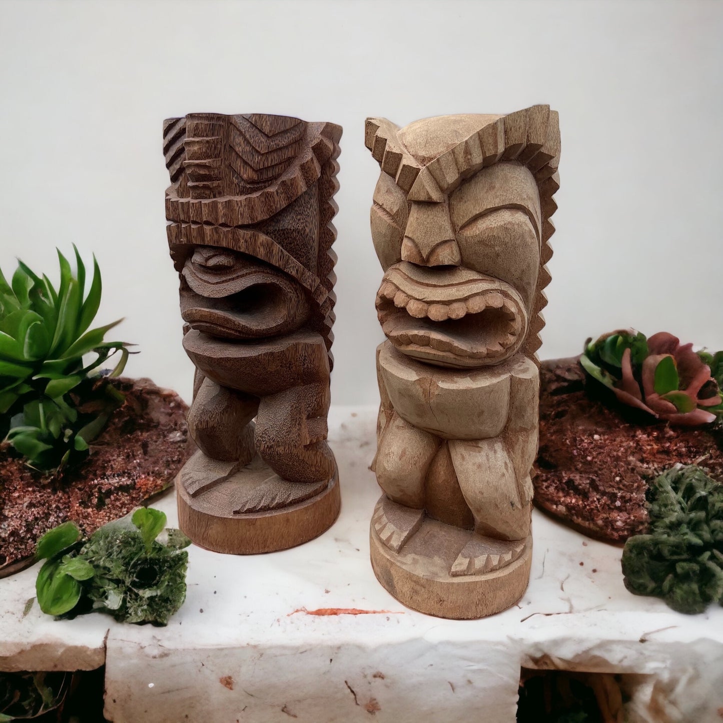 Handgeschnitzte Skulptur Tiki Figur aus Palmen-Holz, 50cm - Exotische Dekoration, Ideal für Garten und Innenbereich
