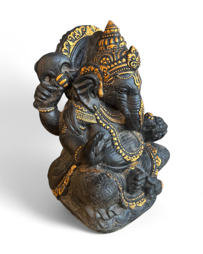 Ganesha Skulptur - Deko Garten Statue - Hindu Gottheit des Glückes - Betonguss Elefant Schwarz Gold - 80x50x41 cm